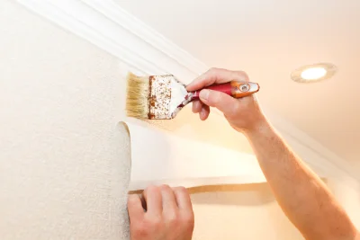 Pose de papier peint à la Croix-en-Touraine — revêtements muraux et toiles de verre